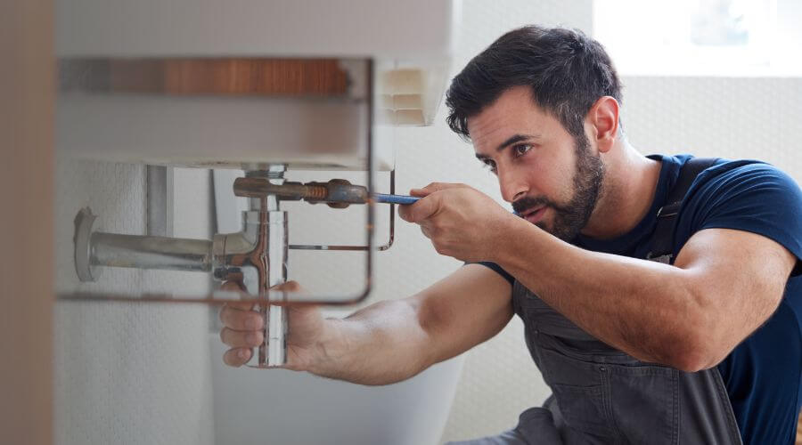 Local expert plumbing services in De Soto, MO